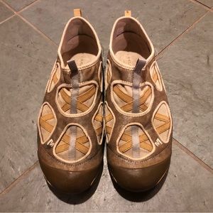 Merrell Women’s 10 shoe
